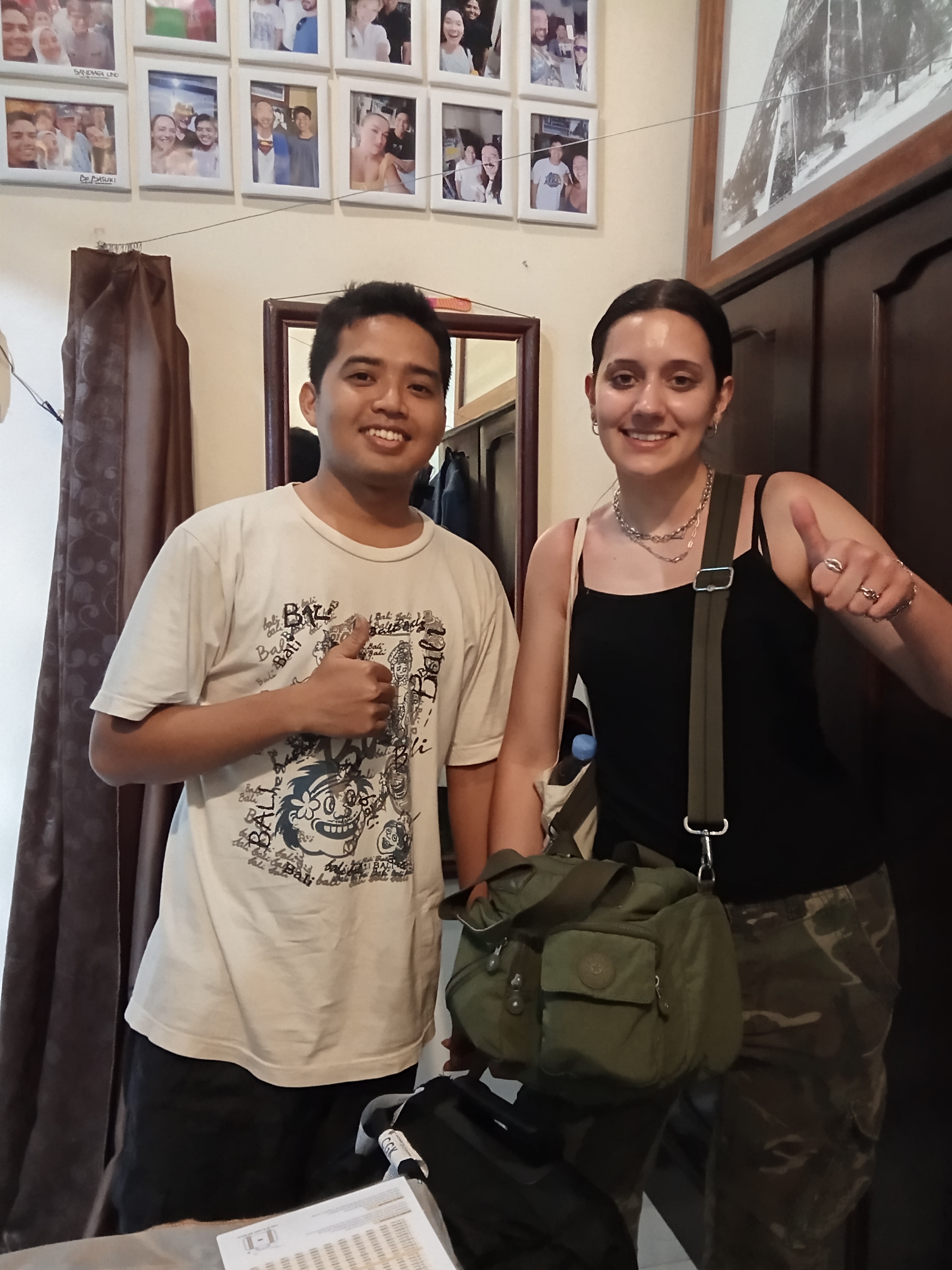 Foto pelanggan yang puas