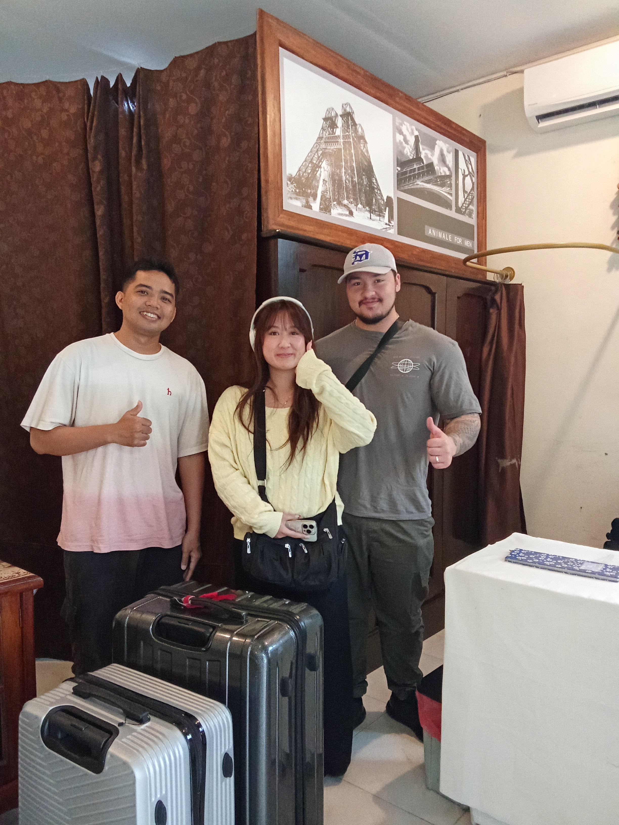 Foto pelanggan yang puas